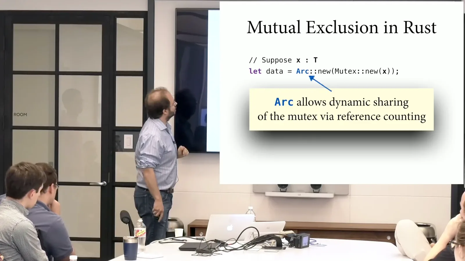 Sharing a mutex with Arc
