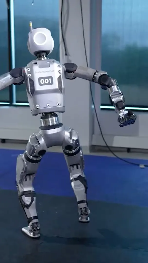 Electric Atlas standing